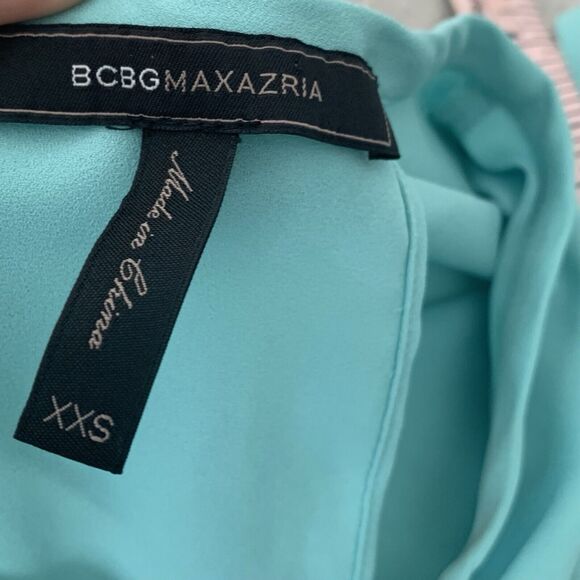 bcbg maxazria Chiffon Baby Blue Blouse Size XXS Open Back - Picture 5 of 5